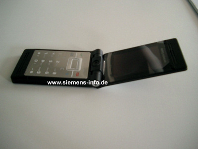 Телефон BenQ Siemens EF82: первые фото